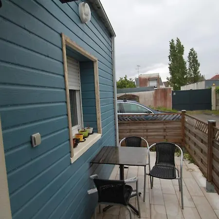 Modern House, Bright And Quiet Assured * Nantes