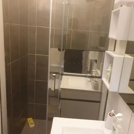 Casa vacanze Modern House, Bright And Quiet Assured Nantes