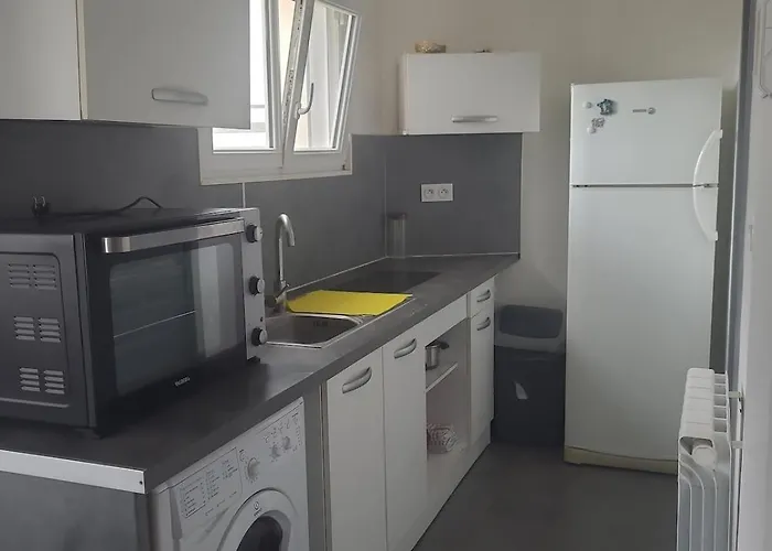 Modern House, Bright And Quiet Assured *